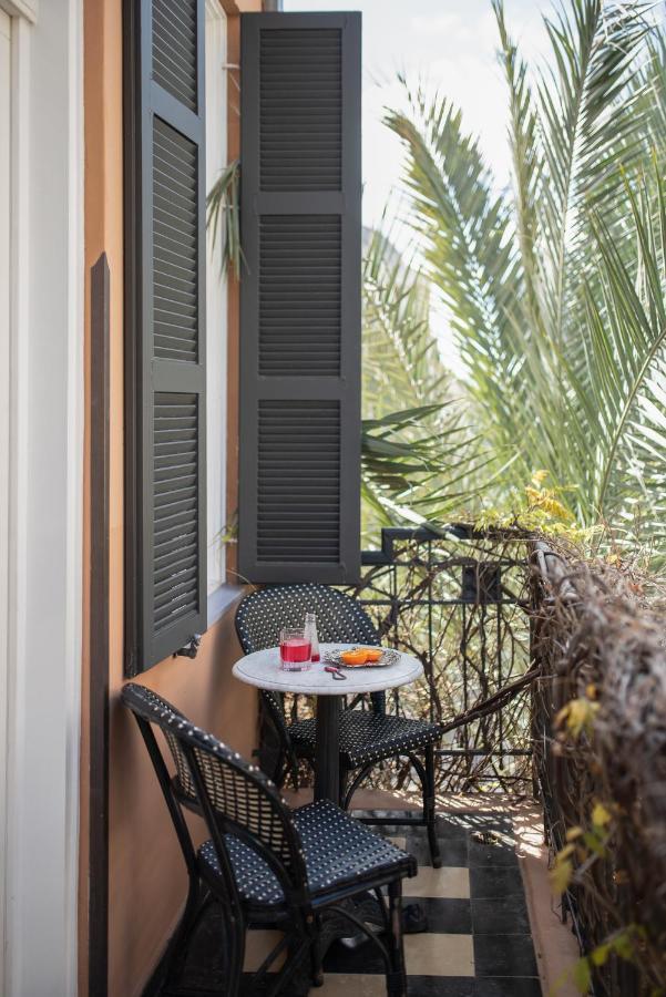 Studio Balcony,1077881227:JPEG