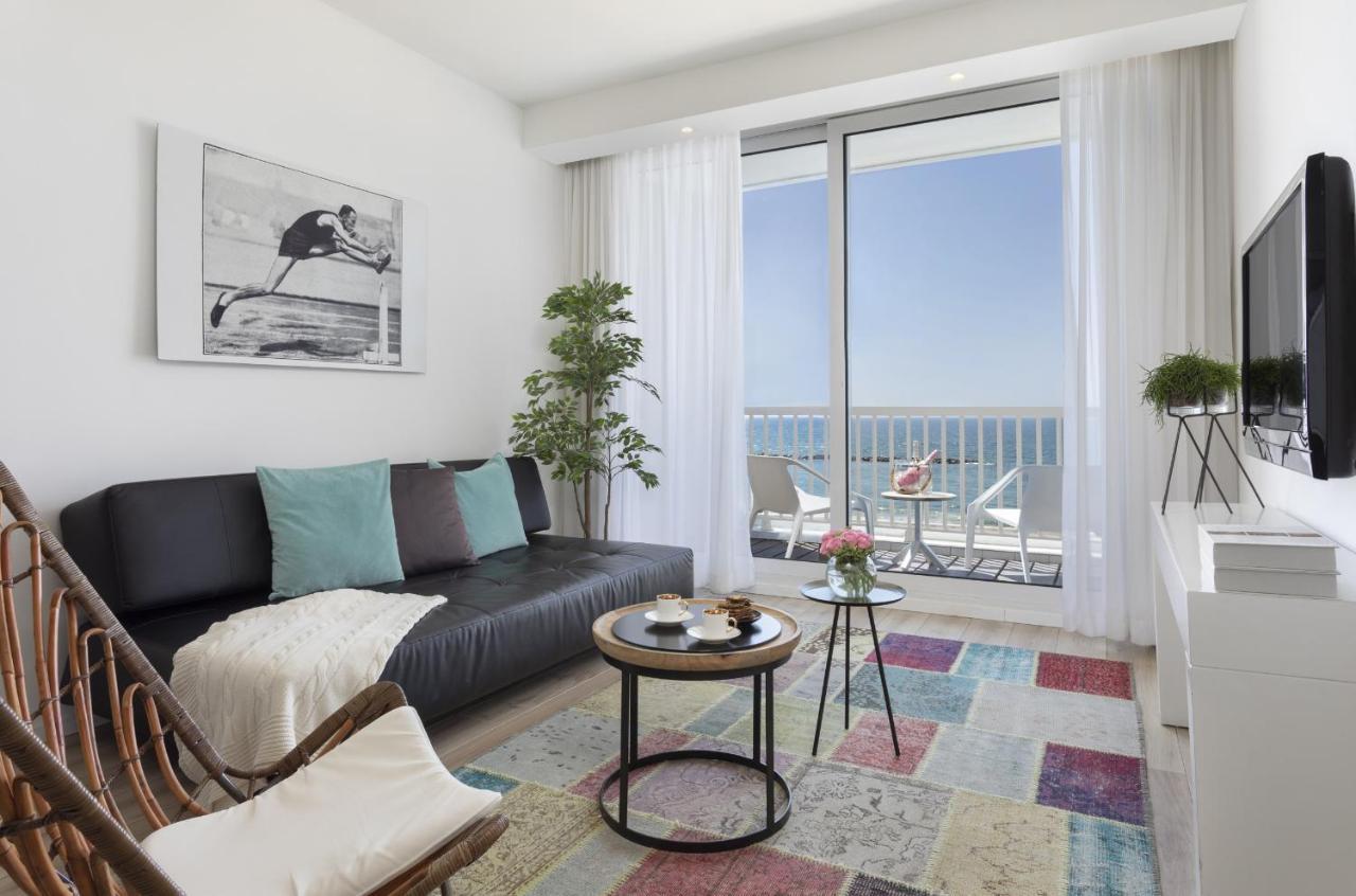 One Bedroom Apartment Sea View