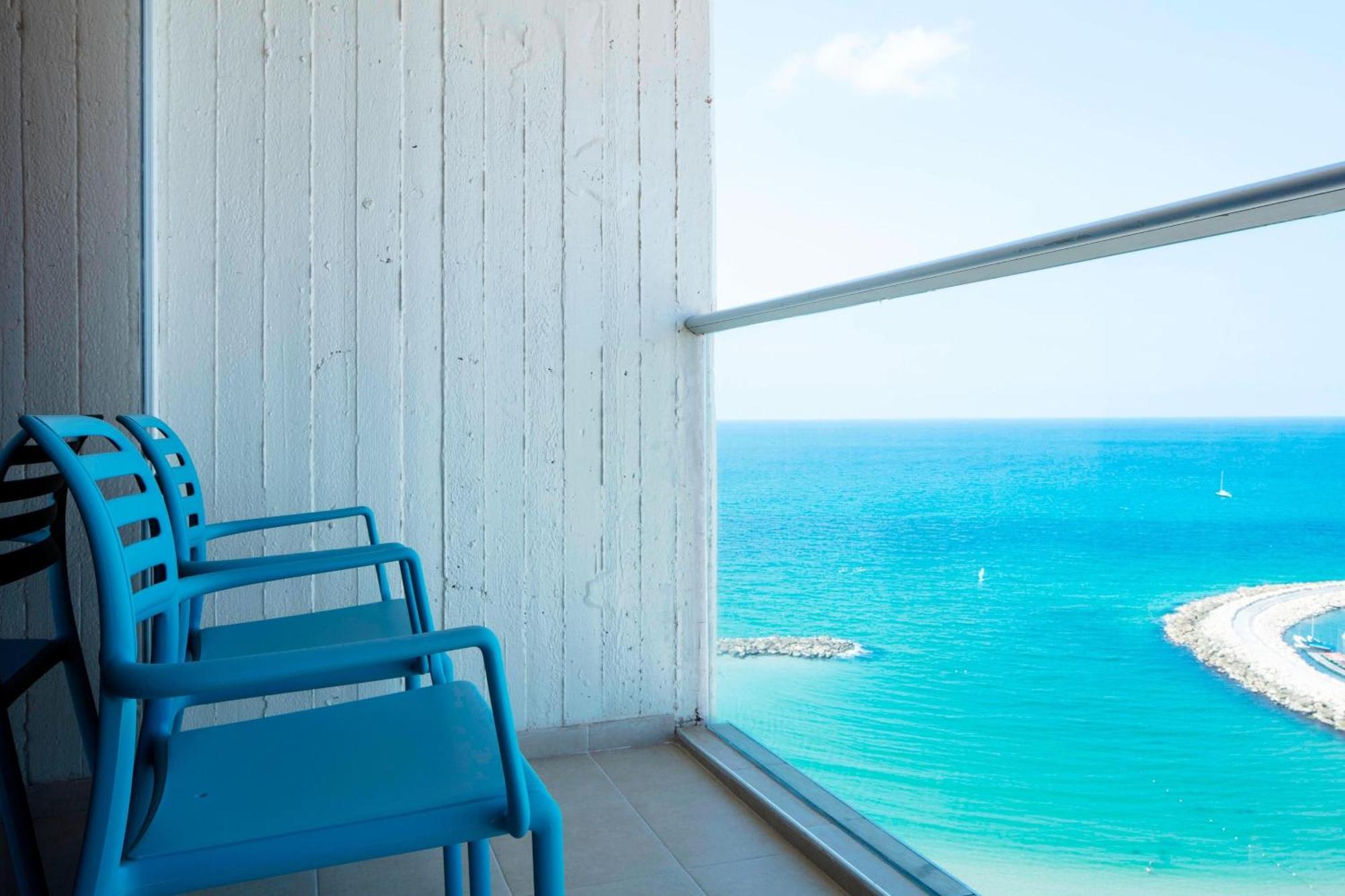 Club lounge access Executive Guest room 1 King Sea view,1742629732:JPEG