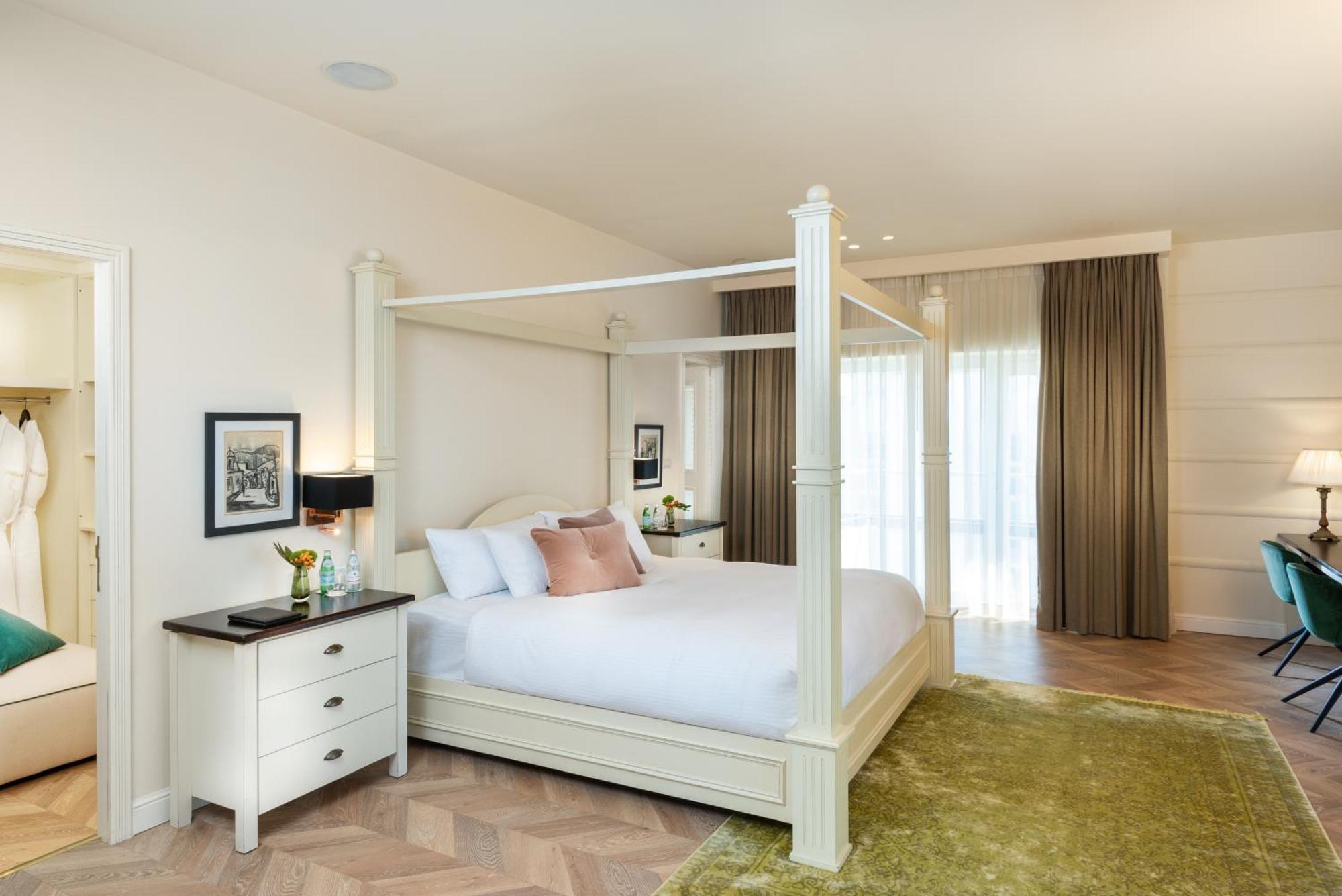 Presidential Suite,1681723682:JPEG