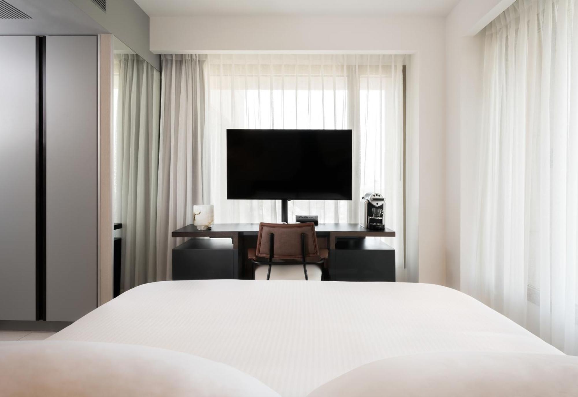 Deluxe Room,1739390521:JPEG
